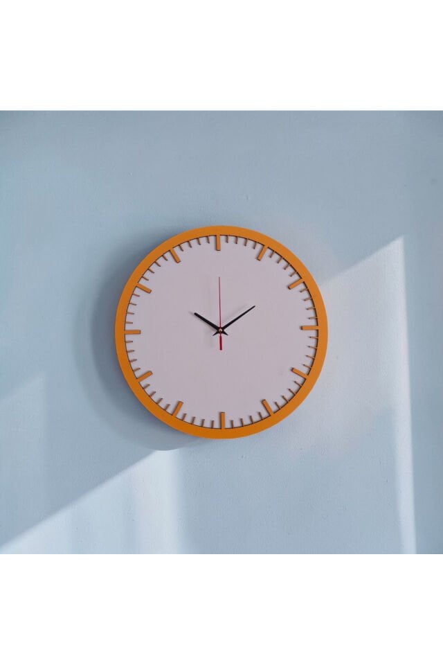 Modern Minimal Duvar Saati 40 cm – Dekoratif Şık Tasarım – Sessiz Mekanizma – Turuncu Çerçeve