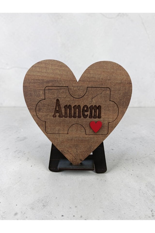 Kişiye Özel Ahşap Puzzle Kalp Masa Dekoru – Annem Yazılı, Anlamlı Hediye – 20 cm