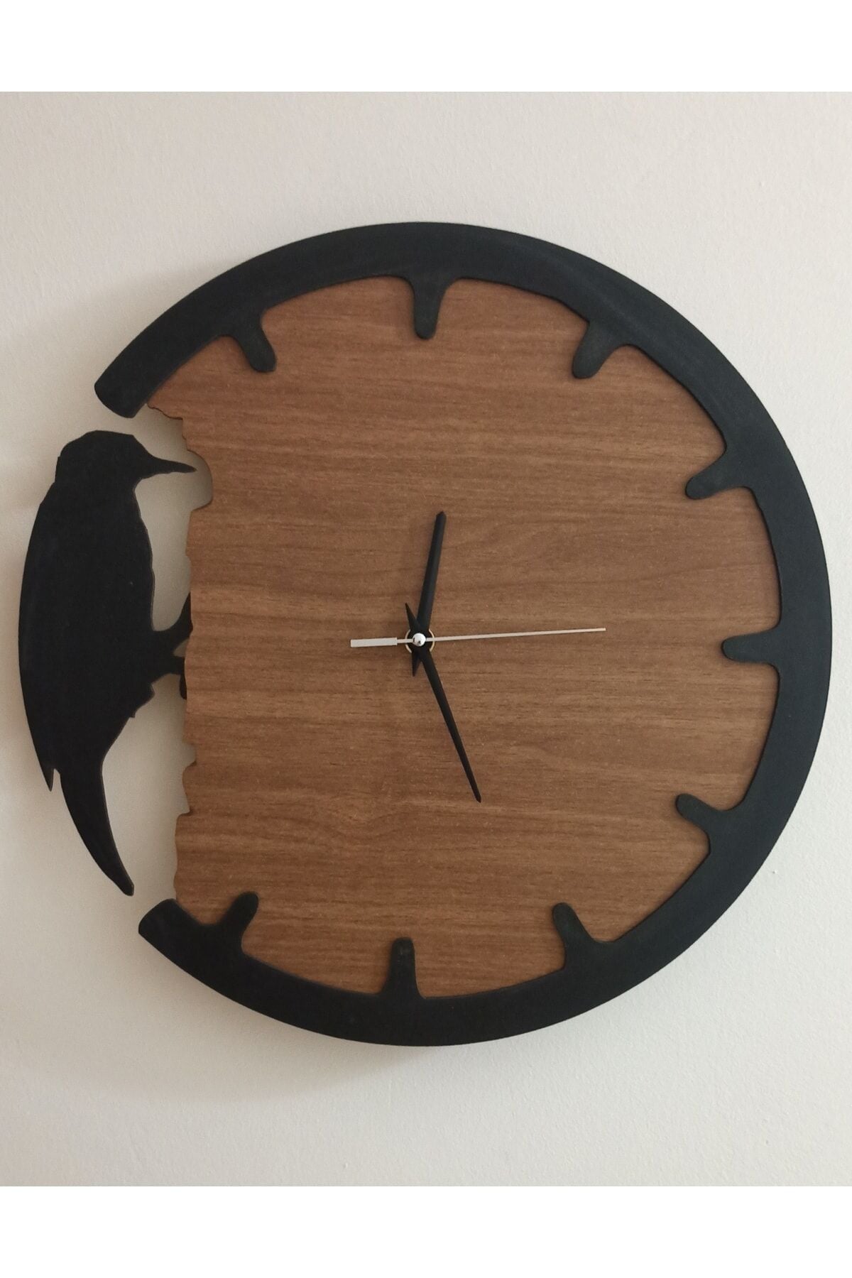 Ağaçkakanlı Duvar Saati
